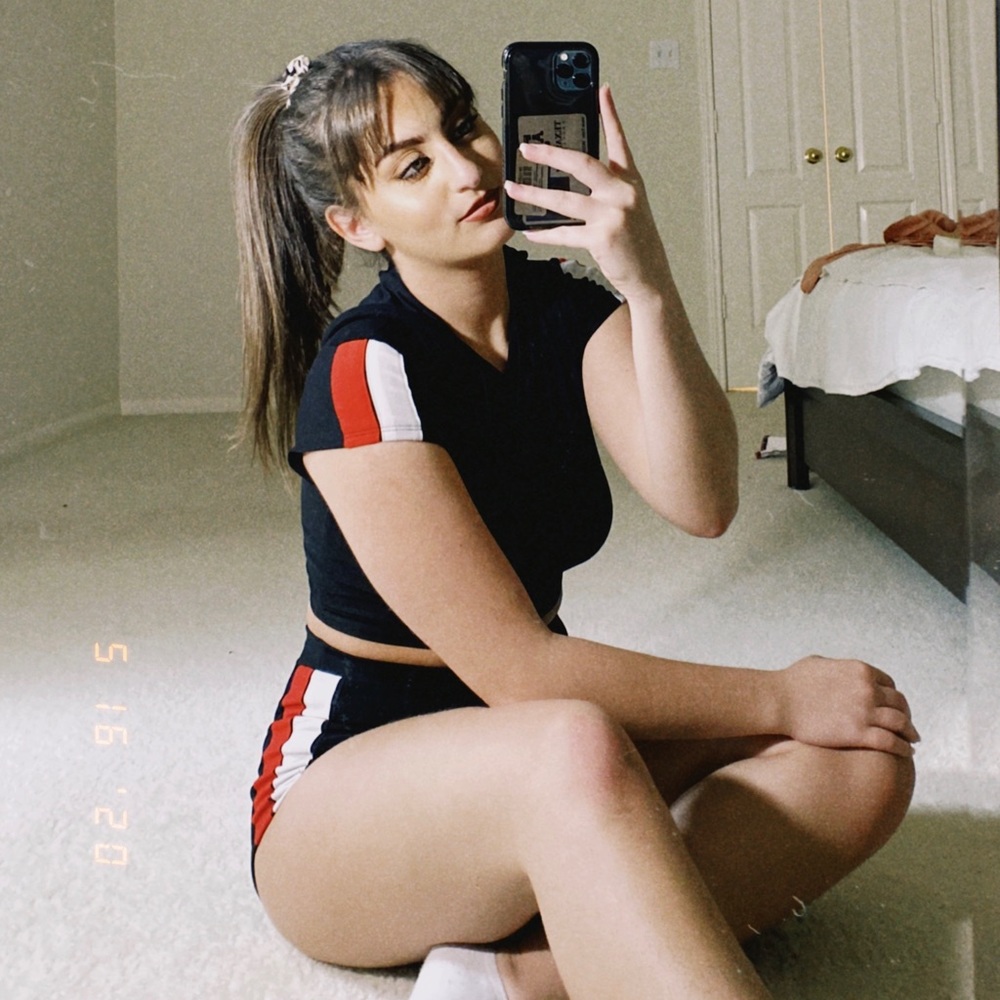 Two piece set S